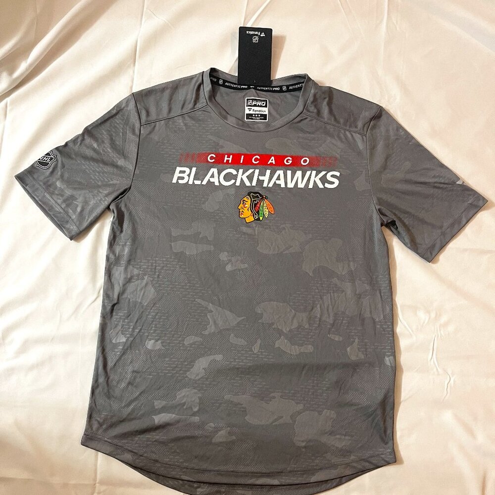 NHL Authentic PRO. FNATICS, Size M, gray color. Made in Indonesia.